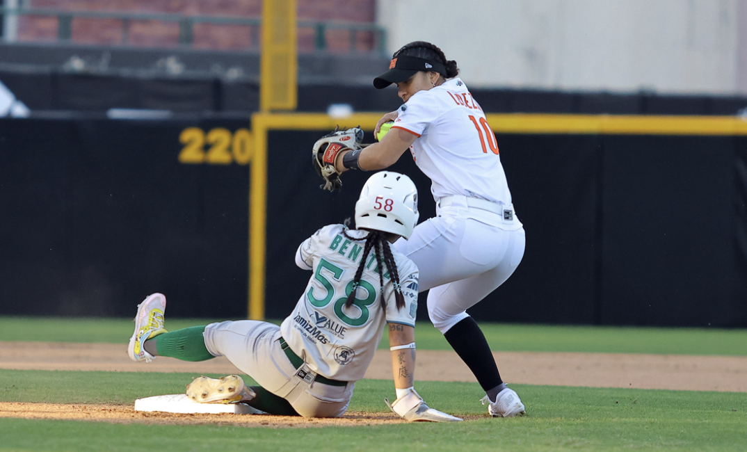 Tabasco se llevó el primero ante Naranjeros Softbol Femenil